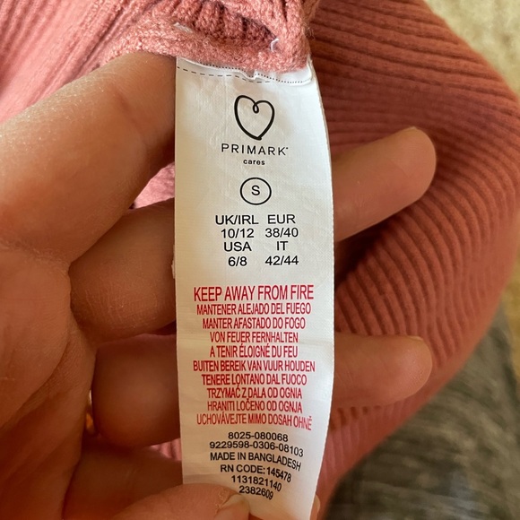 Soft Slouchy salmon pink Primark Sweater with scoop neckline in size small - Picture 5 of 6